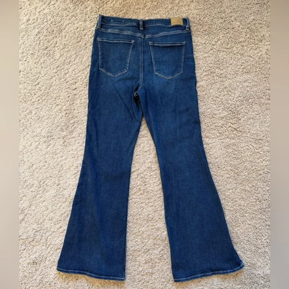 American Eagle Outfitters Dark Blue Flare Jeans - Picture 6 of 7